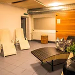 Viktor Hotel