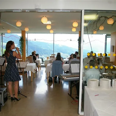 Viktor Hotel