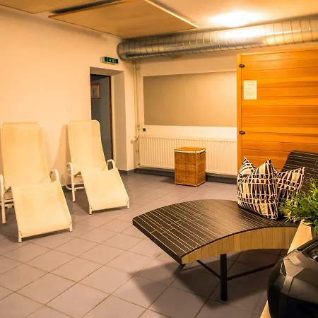 Viktor Hotel